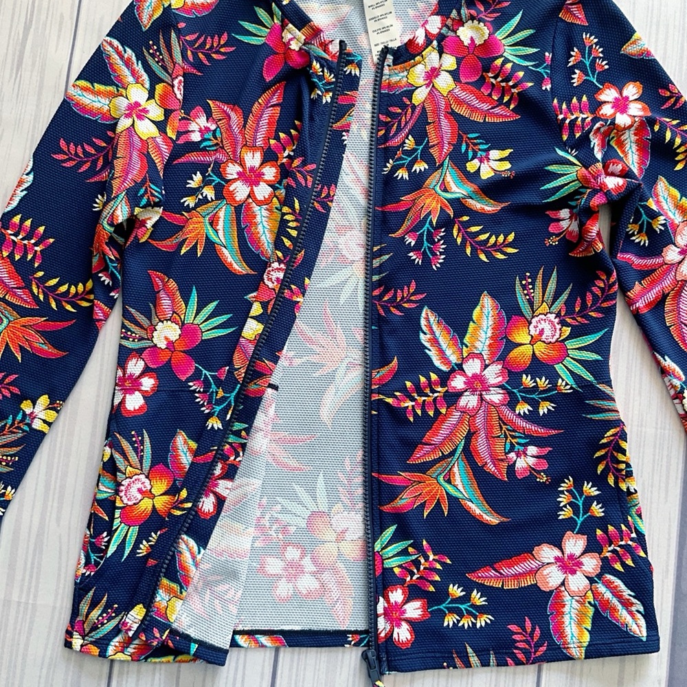 Tommy Bahama Tropical Print Zip-Front Long-Sleeve Jacket - Picture 14 of 15